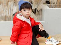 寒冷悄然而至，小朋友的羽絨服準(zhǔn)備好了嗎？