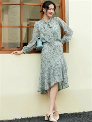 卡蔓女裝2022春夏新品