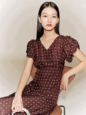 曼婭奴2022春夏女裝