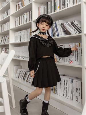寶兒汪童裝學院風系列