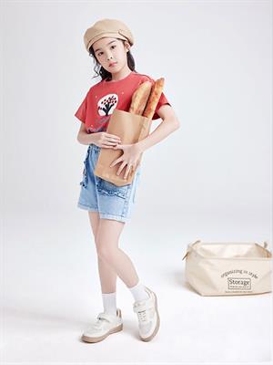 七彩搖籃童裝春夏新品