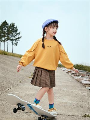 麥與童裝秋冬新品