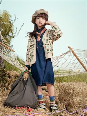 麥與童裝秋冬新品