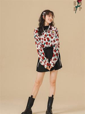 小黃鴨女裝秋季新品