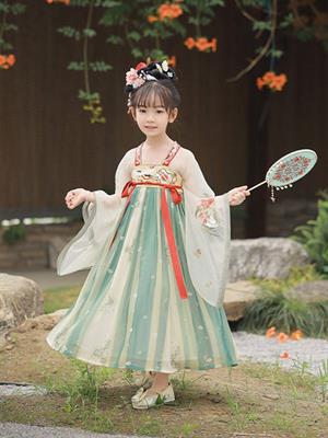 十三余國風漢服產品款式