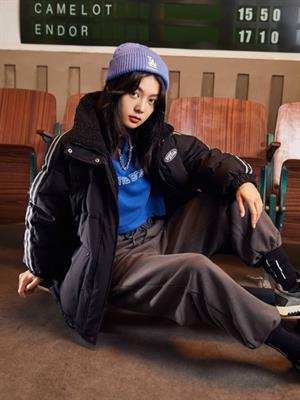 雪中飛羽絨服2022新品