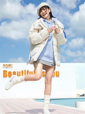 特步羽絨服