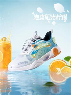 特步兒童童鞋