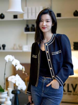 三彩女裝2023新款產(chǎn)品