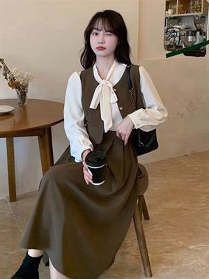 CEF穿依芙女裝春夏新品