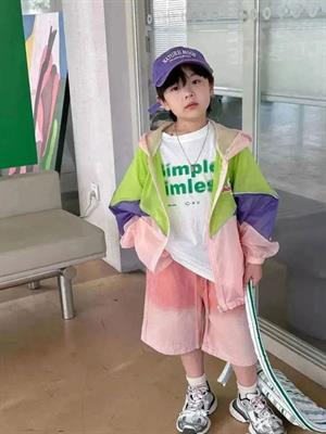 左右布同童裝春季新品
