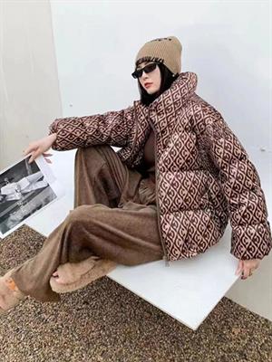 嘉栩季女裝秋冬新品