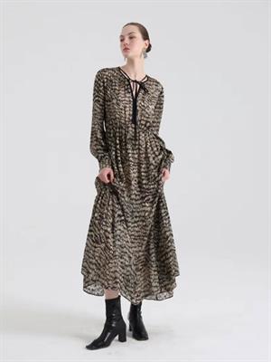 質(zhì)萃女裝秋季新品