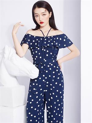 巒左女裝春夏新品