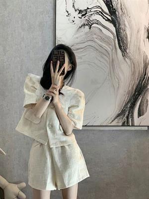 皮貓女裝春夏新品