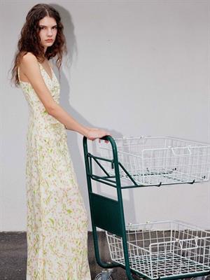 輕慕女裝新品