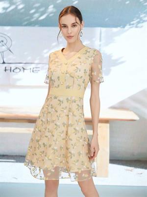 藍地女裝新品
