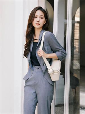 萊芙艾迪兒女裝秋冬新品