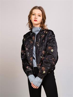卡榭女裝新品