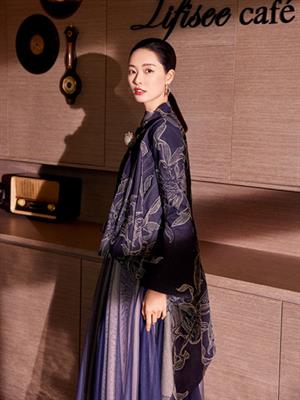 粉藍衣櫥女裝新品