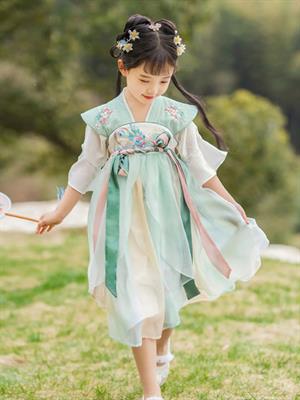 桃花調(diào)原創(chuàng)國風(fēng)童裝