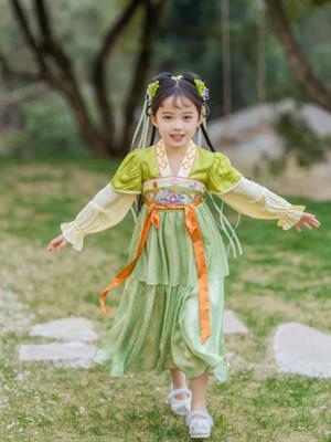 桃花調(diào)原創(chuàng)國風(fēng)童裝