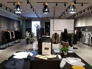 觀譯男裝實(shí)體店鋪圖