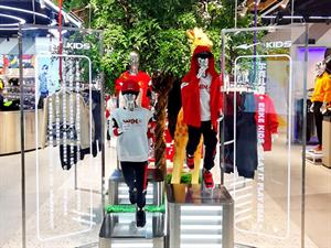 鴻星爾克兒童店鋪圖