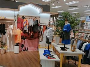 雛鴿童裝實體店鋪圖