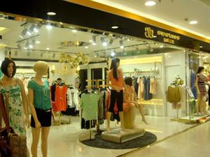 西納維思女裝店鋪圖