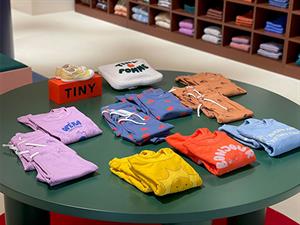 Tinycottons童裝店面圖