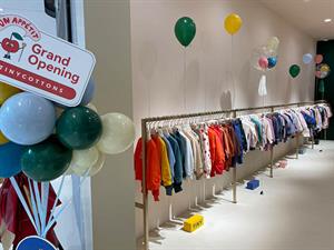 Tinycottons童裝店面圖