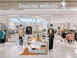 與狼共舞男裝店面圖