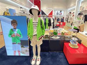 湯米希爾費格童裝店面圖