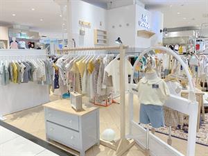 與蟲童裝店面圖