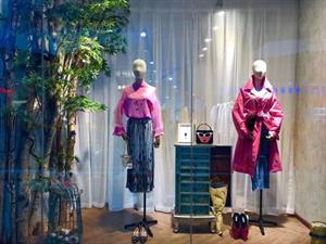 彩知麗女裝店面圖