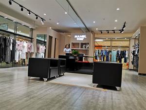 曼保睞女裝店面圖