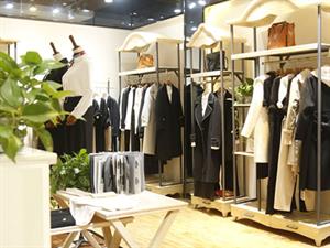秋之戀女裝店面圖