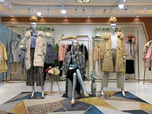 方示女裝店面