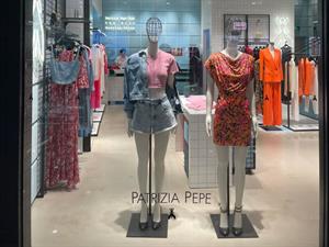 Patrizia Pepe女裝店面