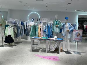 Pure:Moment:女裝店面