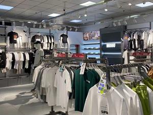 摩歐男裝店鋪圖