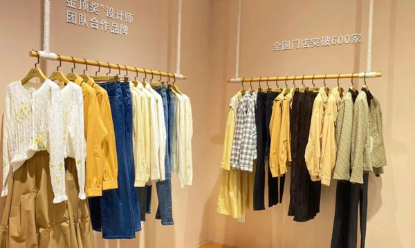 茵曼廣州美林5.0旗艦店盛大開業(yè)