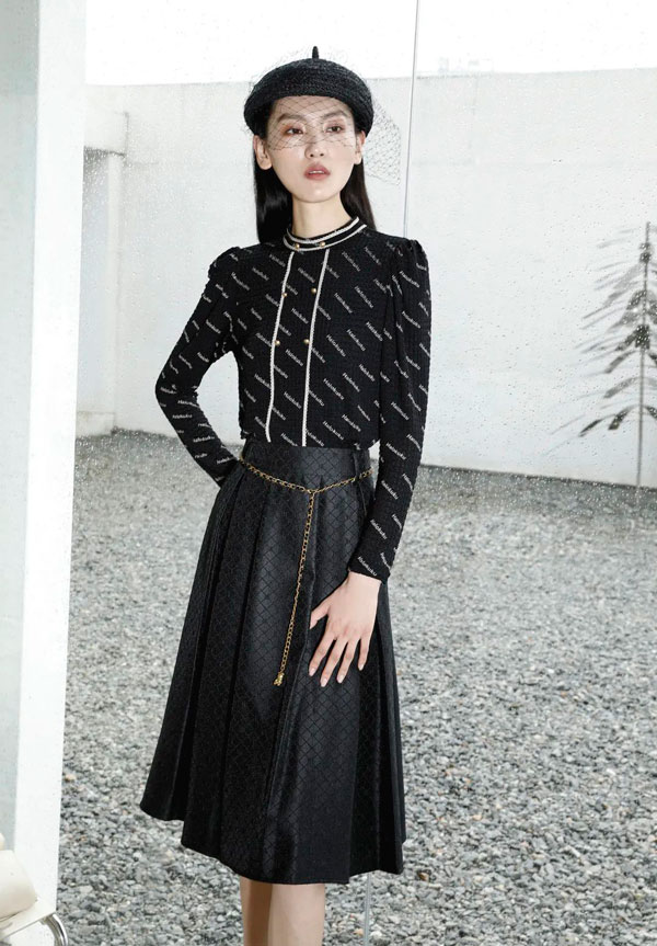 和IN+茵嘉一起假日漫游，型走之間，意趣迭生