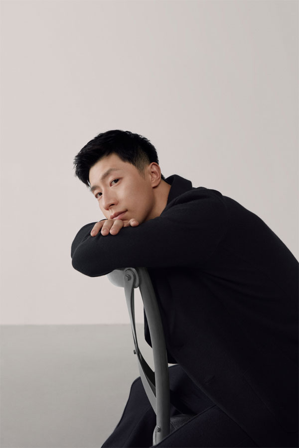 馬龍正式成為ERDOS鄂爾多斯男裝代言人