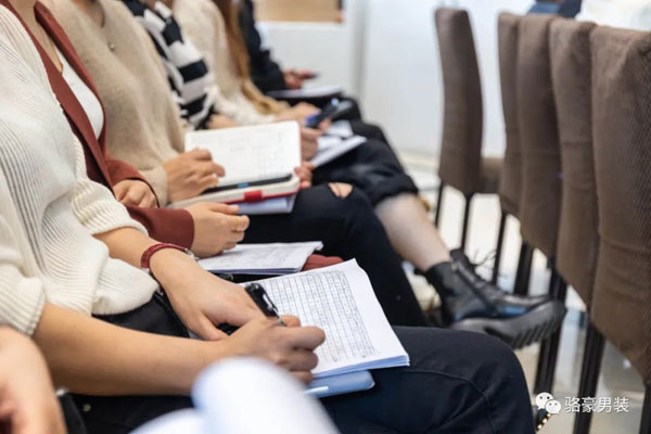 駱豪男裝2023年春夏新品發布會圓滿謝幕