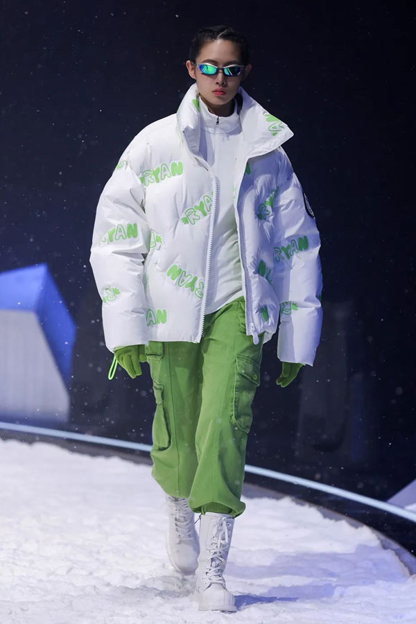 2022雪中飛品牌大秀揭幕
