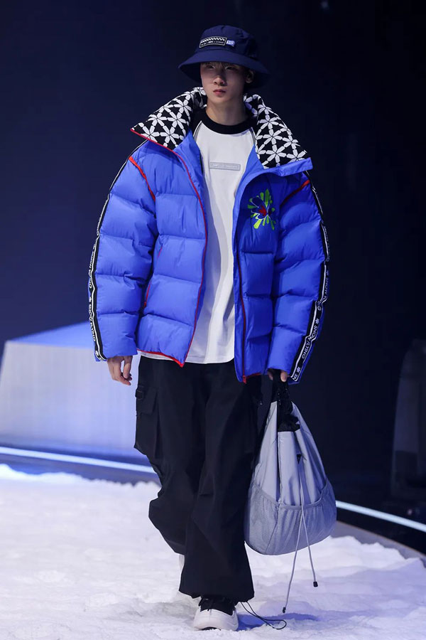 2022雪中飛品牌大秀揭幕