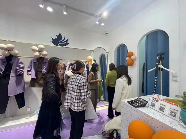 熱烈祝賀SIYUTN絲雨桐云南丘北店盛裝開業