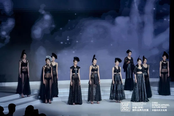 誘惑密碼亮相2022深圳內(nèi)衣展